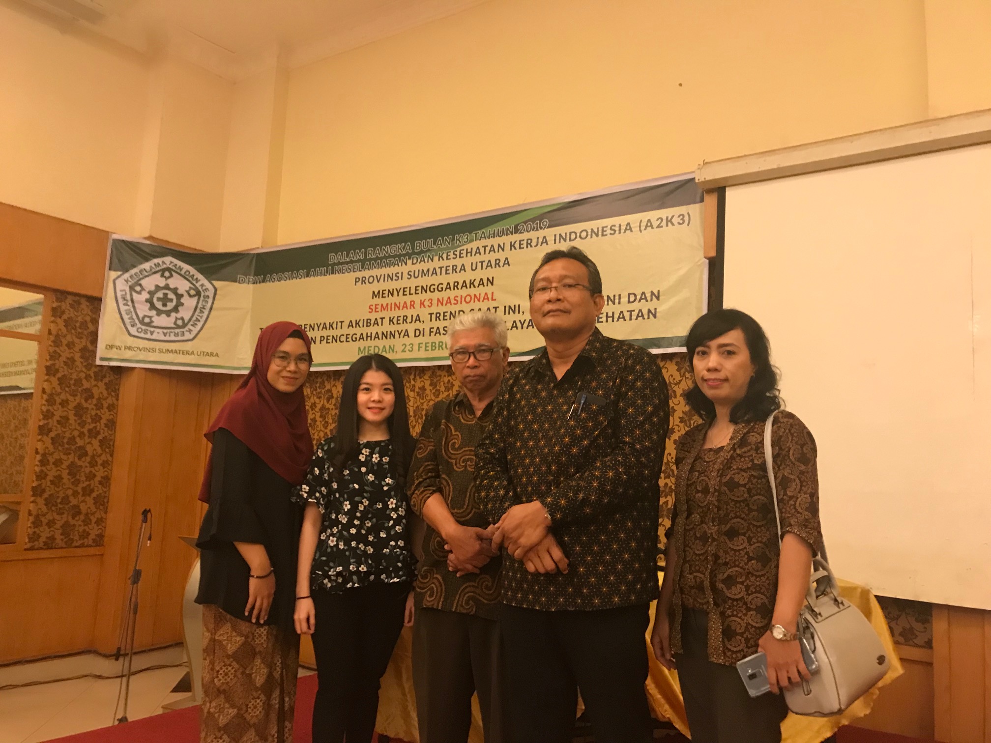 https://res.cloudinary.com/rsudeli/image/upload/v1551244396/Seminar_K3_Nasional.jpg