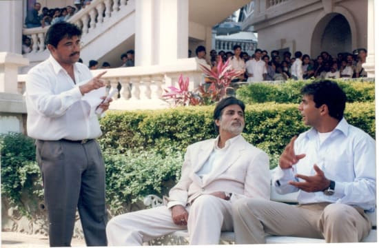 Ek Rishta - The Bond of Love, the first film with Amitabh Bachchan and Akshay Kumar, completes 21 years!