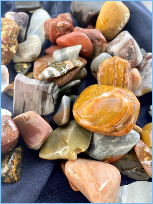 PebbleSky tumbling log started 08/27/22, updated 04/26/24 Rock