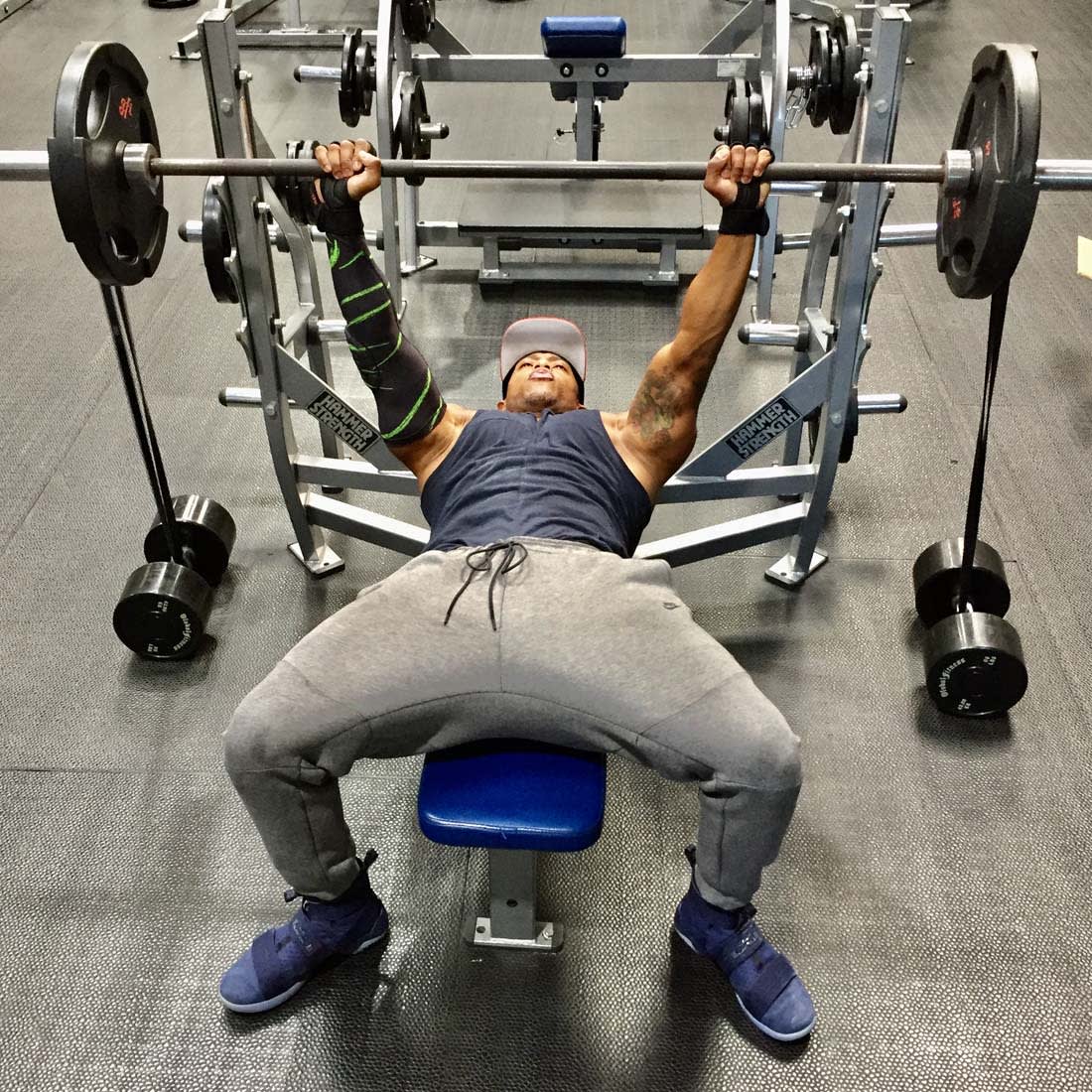 Bench Press with Resistance Bands and Weights1