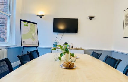 Private Office for up to 6 People | 280 Sq. Ft.