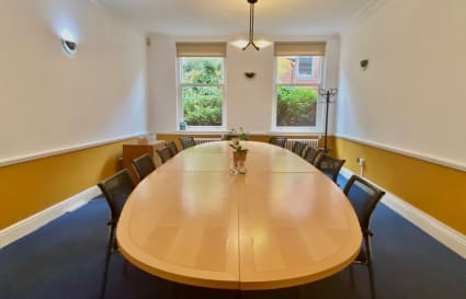 Private Office for up to 6 People | 280 Sq. Ft.