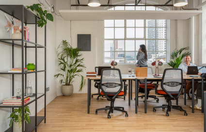 Private Office for up to 8 People | 307 Sq. Ft.