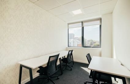 5 Person Private Office