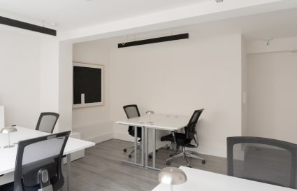 Private Office for up to 7 People | 202 Sq. Ft.