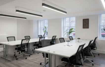 5 Person Private Office | 166 Sq. Ft.