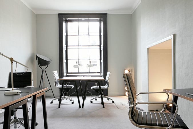 Image 1 of 207, 18-20 Merrion Street Upper, Dublin 2