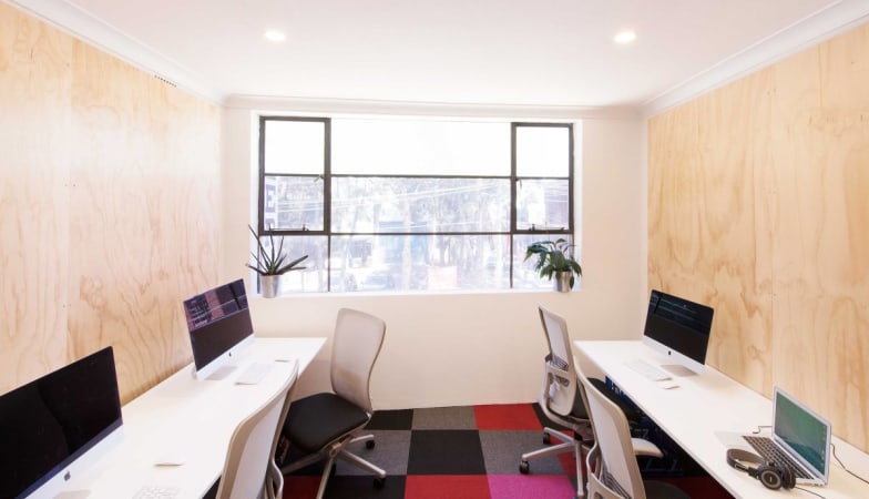 4 person office