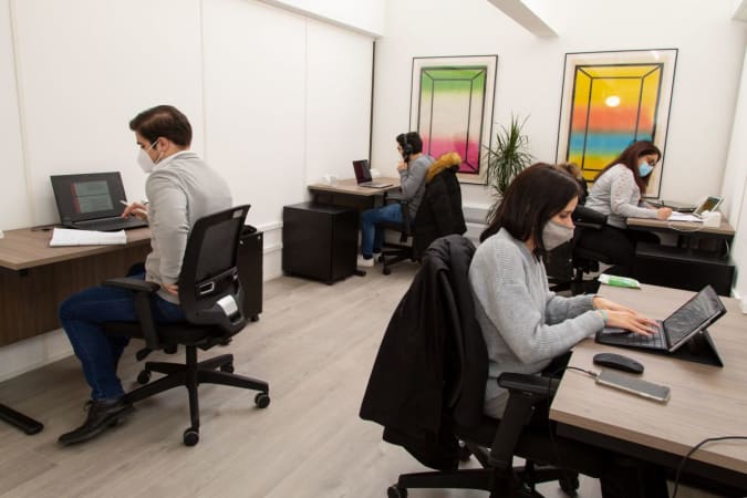 Image 1 of 1 Coworking Desk in London