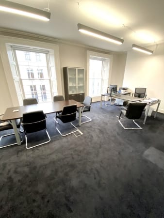 Image 1 of 8 Herbert Street, Dublin 2