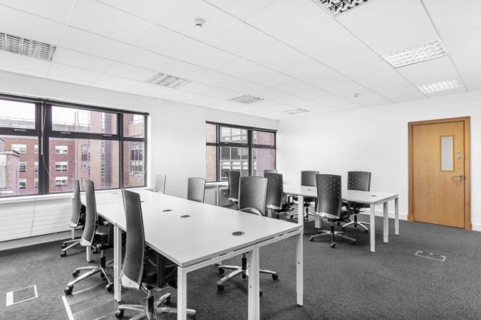 Image 1 of 4 person office available with interlinking 4 person office