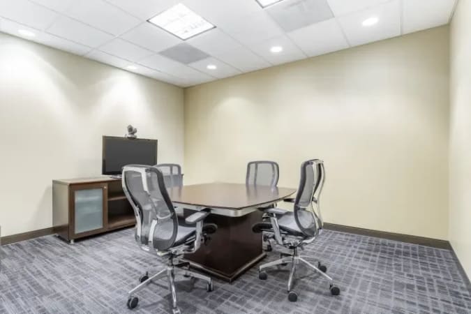 Image 1 of 1201 Northwest Briarcliff Parkway, Kansas City