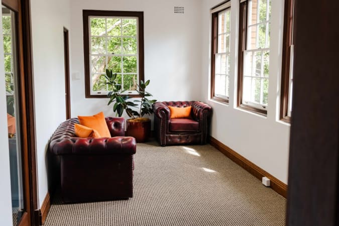 Image 1 of 4 Person Serviced Office