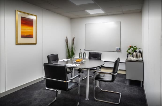 Image 1 of 5 Person Private Office | 213 Sq. Ft.