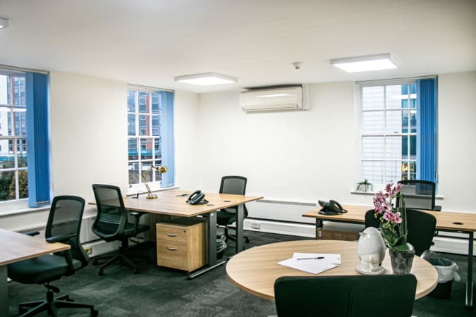 Image 1 of 4 Person Private Office | 160 sqft