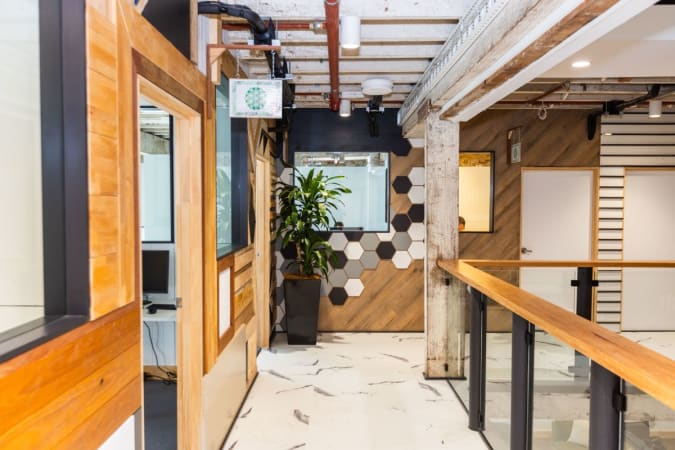 Image 1 of 5 Person Serviced Office