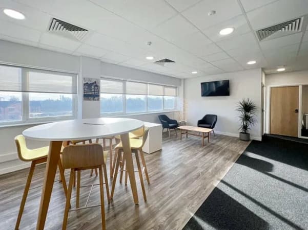 Image 1 of 4 Person External Private Office