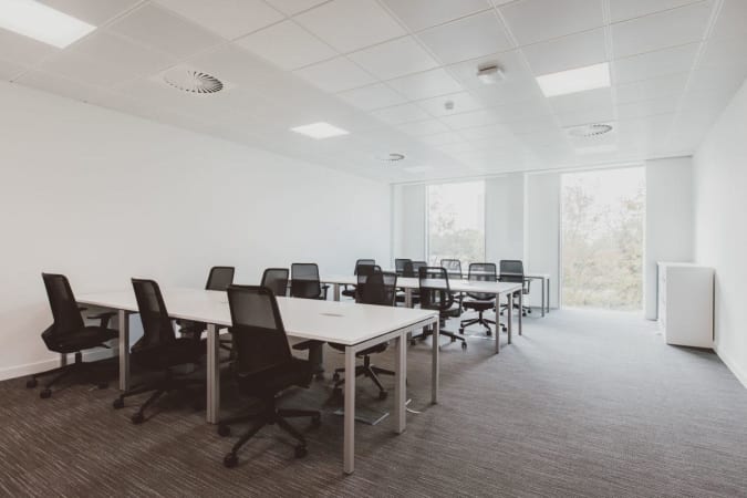 Image 1 of 4 Person Internal Private Office | 155 Sq. Ft.