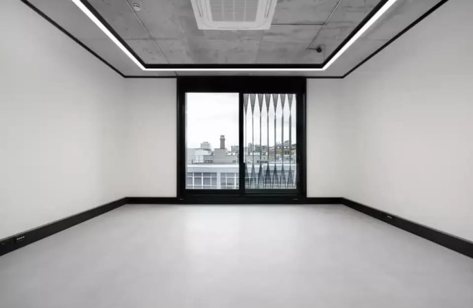 Image 1 of 4 Person Private Office | 301 sq ft