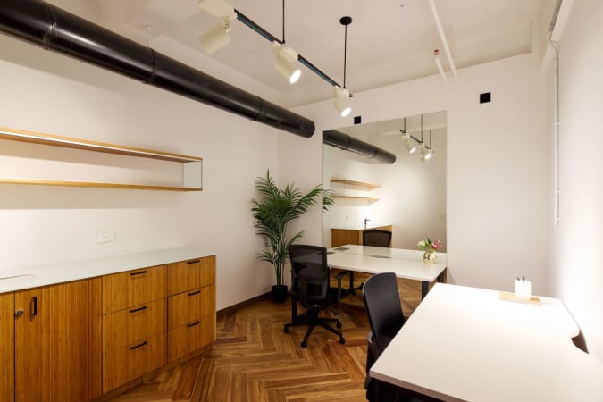Image 1 of Permanent Coworking Desk