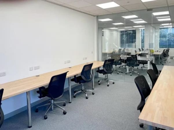 Image 1 of 7 Person External Private Office