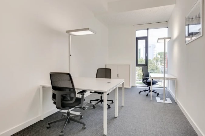 Image 1 of 7 Person External Private Office in Gold Coast