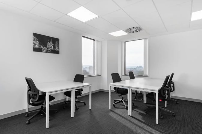 Image 1 of 4 Person External Private Office
