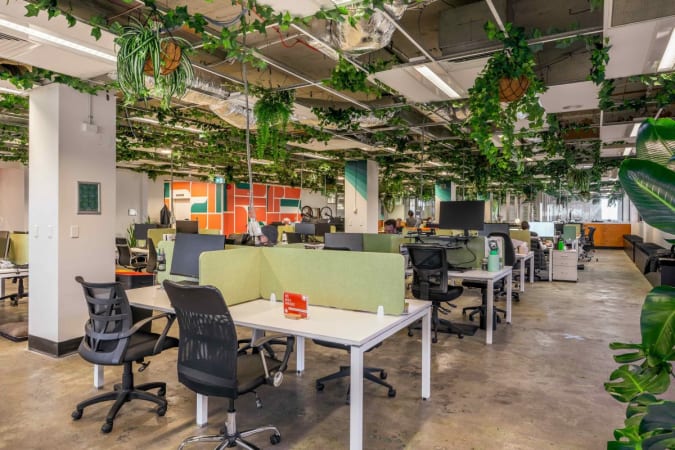 Image 1 of 6 Person Serviced Office
