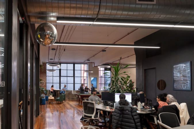 Image 1 of Hot-Desking Unlimited
