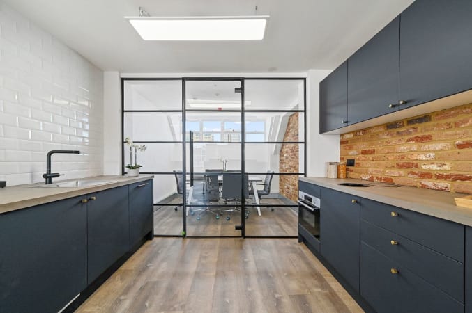 Image 1 of 8 Person Managed Office with Meeting Room in London | 455 sqft