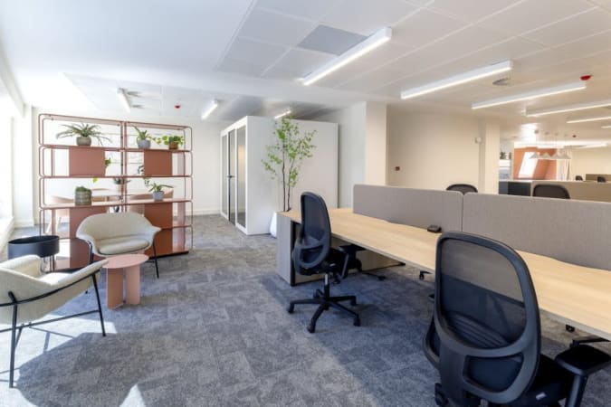 Image 1 of 18 Person Managed Office with Meeting Room | 2,031 Sq. Ft.