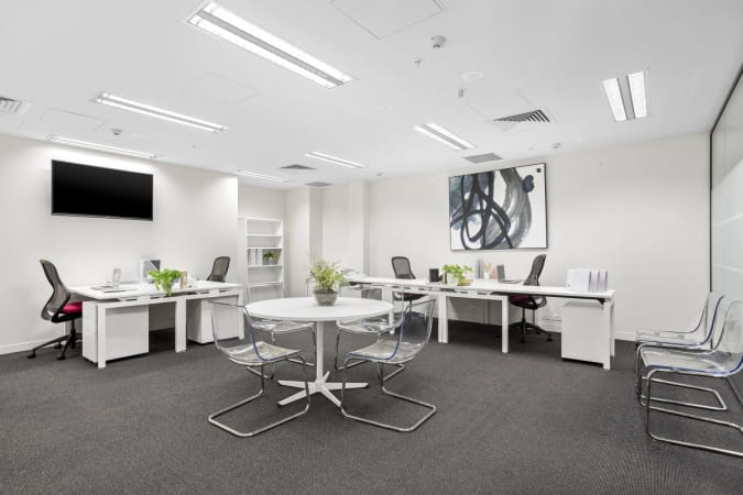 Image 1 of Dynamic Professional Suite Perfect for Growing Teams.