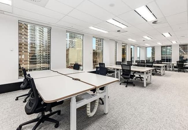 Image 1 of 269.2sqm | 26 Workstation - Elevated Suite with great views to the North