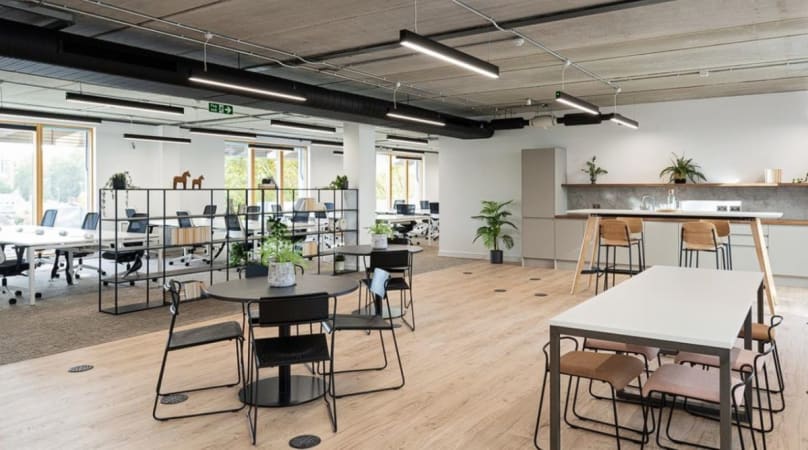 Image 1 of 26 Person Managed Office with Meeting Room in Bermondsey | 2,656 Sq. Ft.