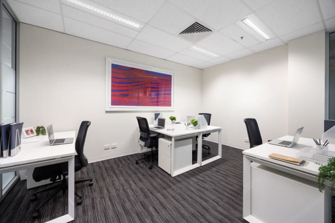 Image 1 of Expansive Office Suite in Prestigious Business Centre.