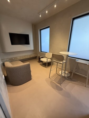 Image 1 of Coworking Desk with Studio Office.