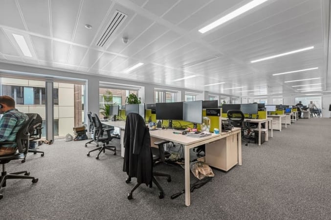 Image 1 of 49 Desks Managed Office with 2 Meeting Rooms in London | 3,933 Sq Ft