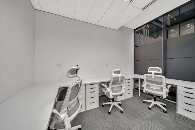 Image 1 of Premium office space opposite metro station