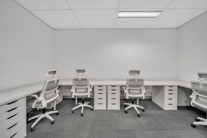 Image 1 of Premium office space opposite metro station