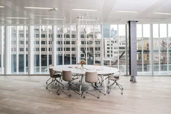 Image 1 of 7 Person Internal Private Office in London