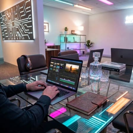 Image 1 of Co-working Desks 10 meters from Melb Uni