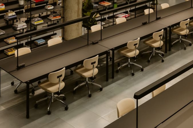 Image 1 of 14 Person Serviced Office with 24 Meeting Rooms | 497 sqft