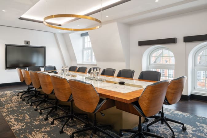 Image 1 of 9 Person Office Available with Meeting Room | 650 Sq. Ft.