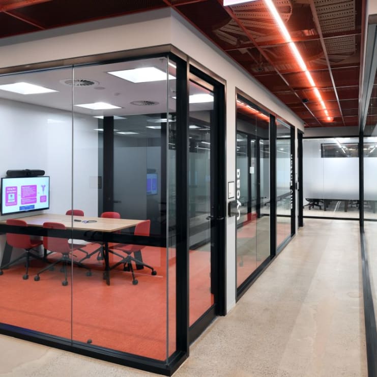 10 Person Balcony Office - Tech Central