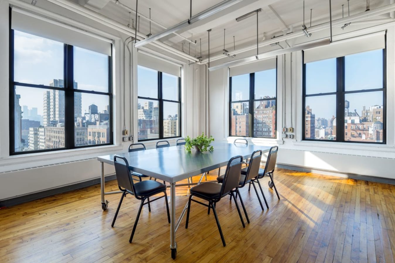 Image 3 of 41 E 11th St, New York