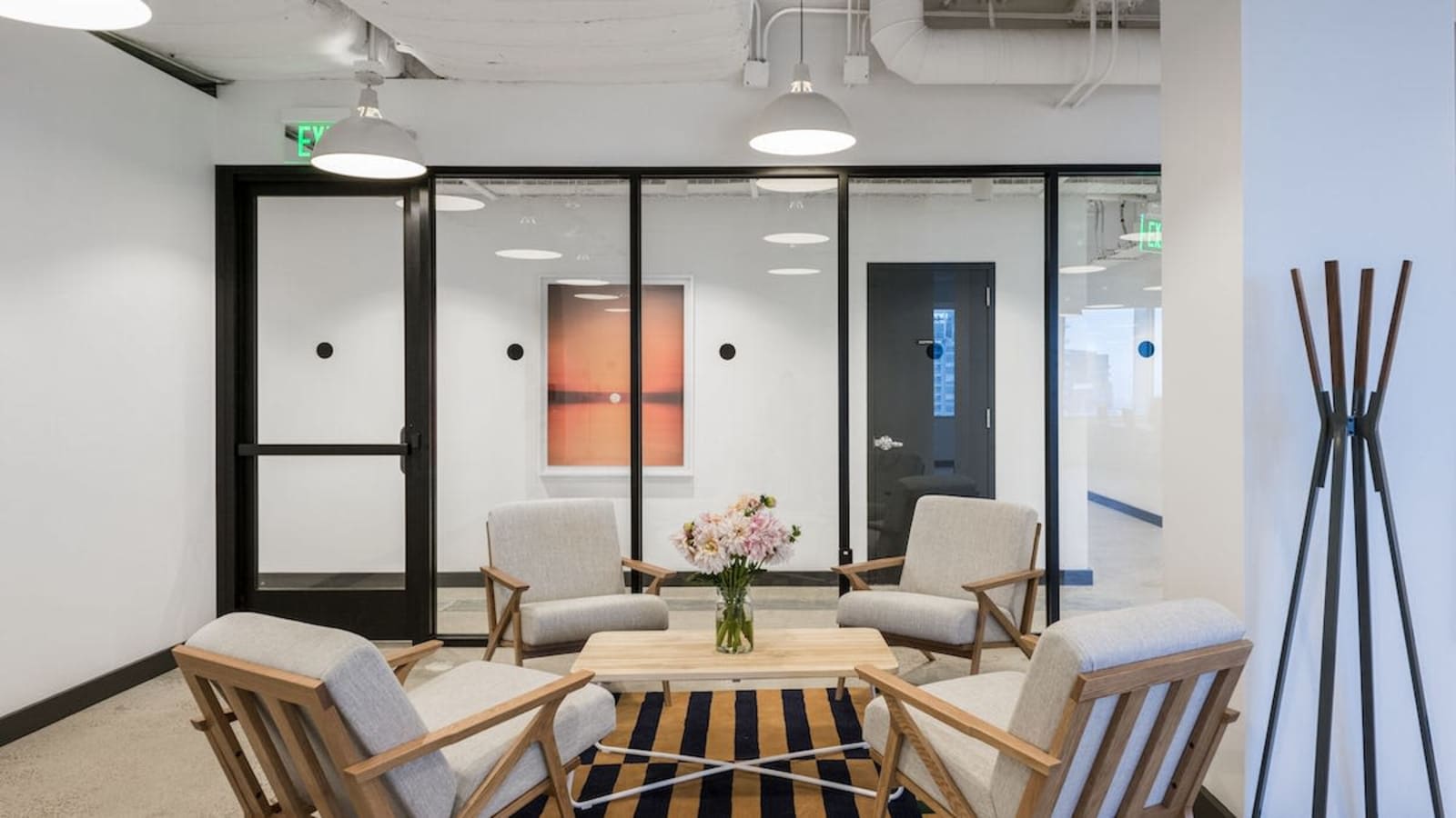 Image 4 of 1150 South Olive Street, Los Angeles