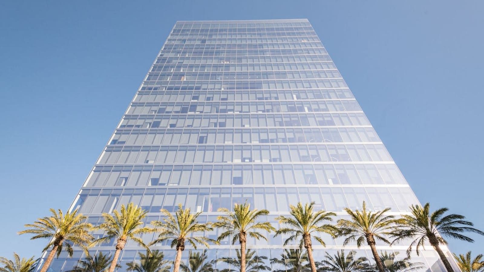 Image 11 of 400 Spectrum Center Drive, Irvine