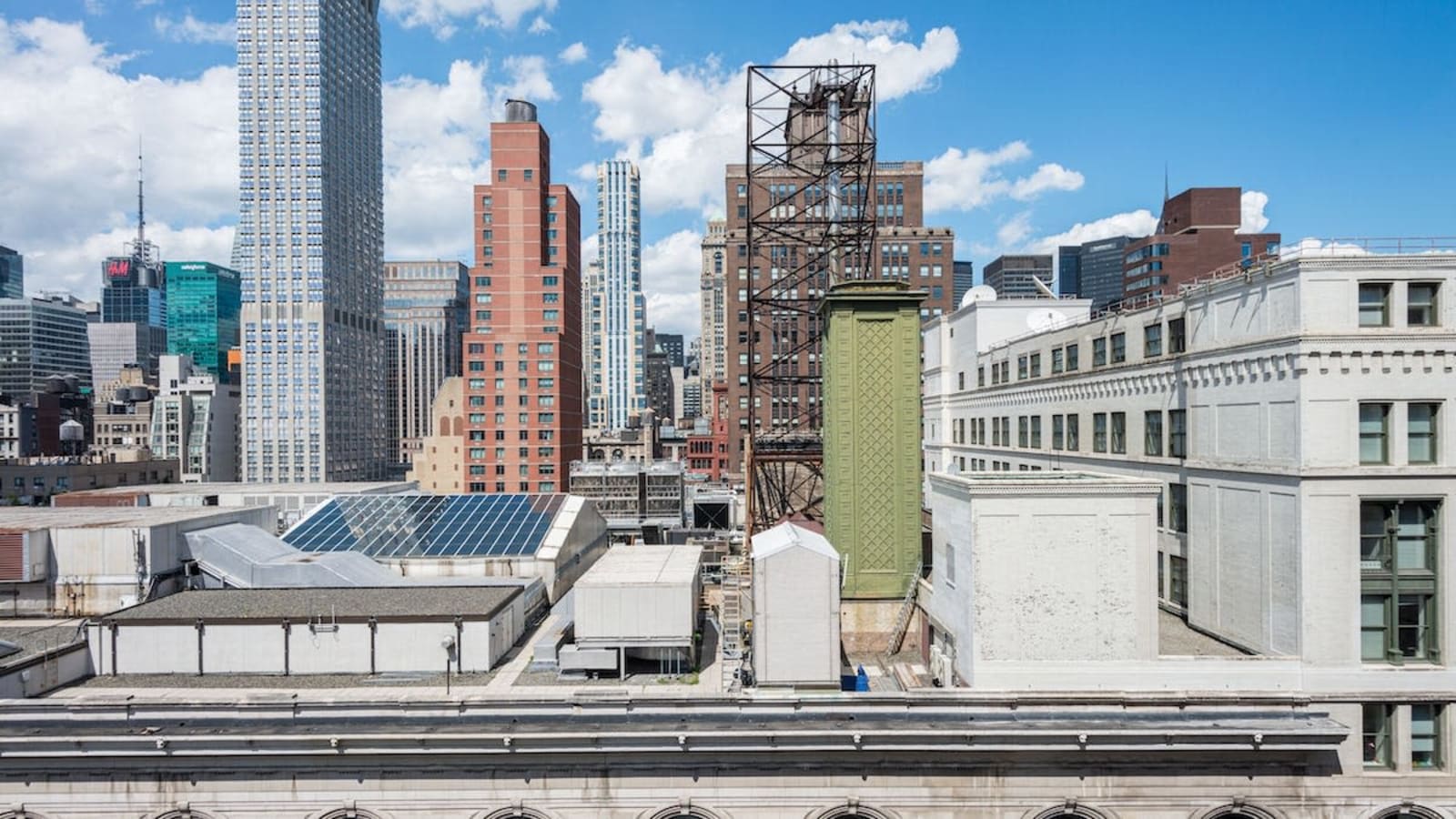 Image 14 of 16 East 34th Street, New York