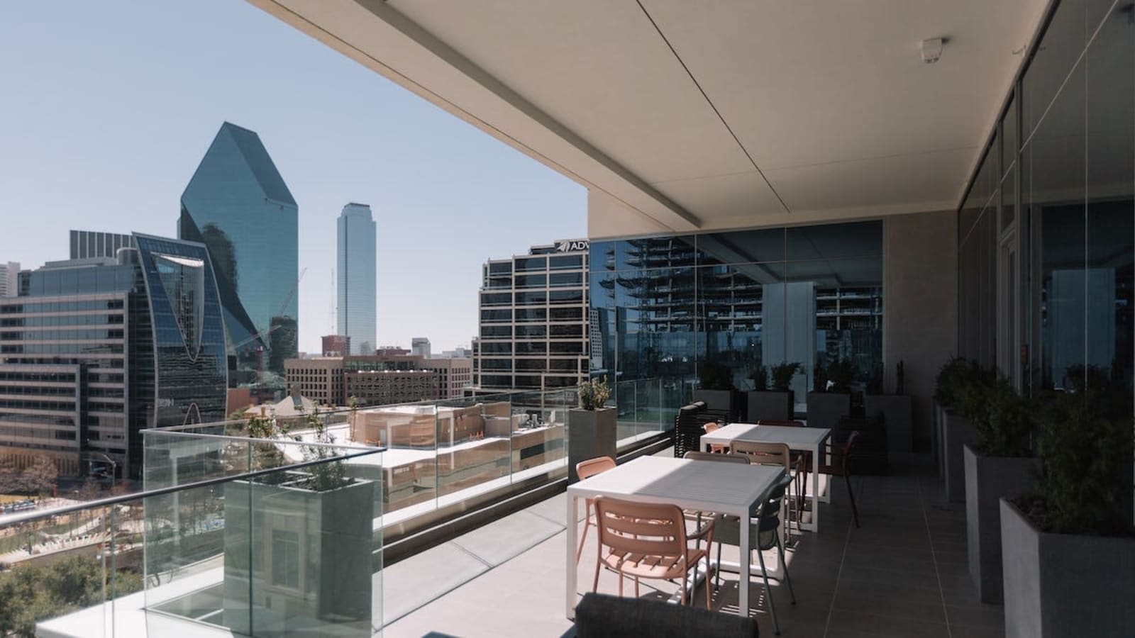 Image 14 of 1920 Mckinney Ave, Dallas