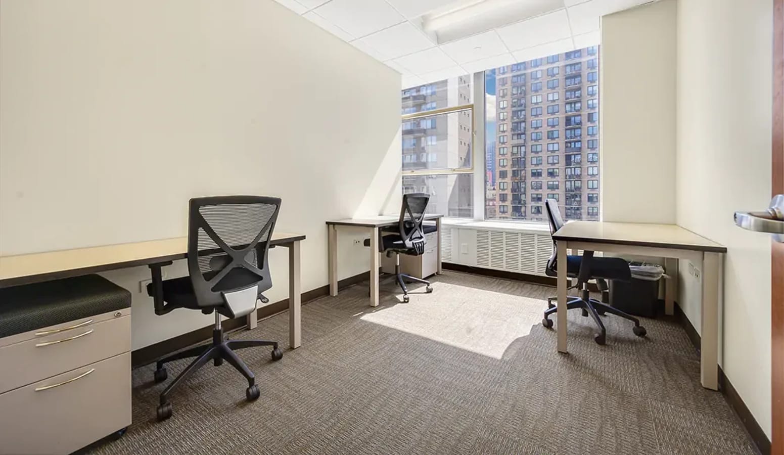 Image 7 of 757 3rd Avenue, New York